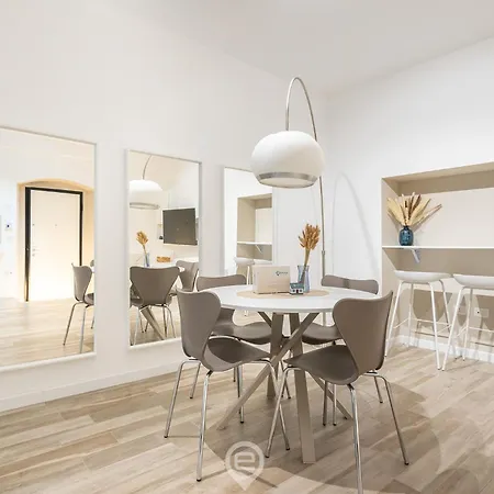 דירה Sofia House